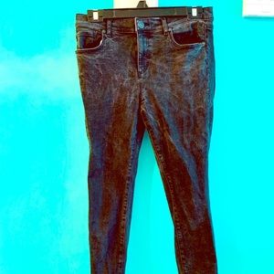 Cropped Black Denim Skinny Jeans